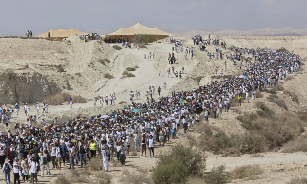 Mulheres árabes e judias marcham pela paz entre Israel e palestinos -  Jornal O Globo