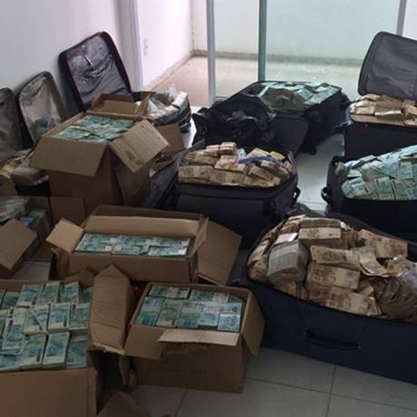 Os R$ 51 milhões escondidos num apartamento em Salvador Foto: Divulgação/PF