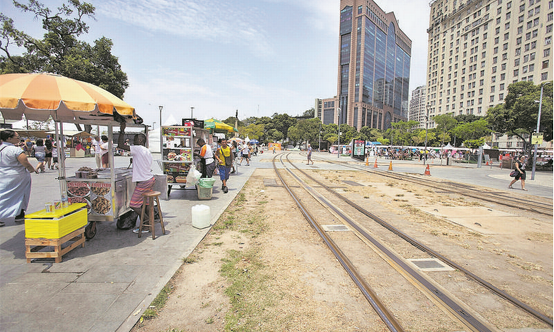 Conceição sofre com abandono da Praça - Jornal A Regiao