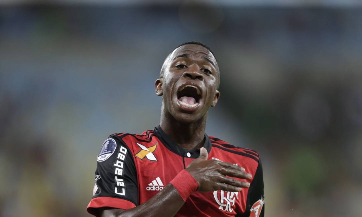 Vinícius Júnior, que levou o Flamengo à classificação, entrou no segundo tempo Foto: Marcelo Theobald
