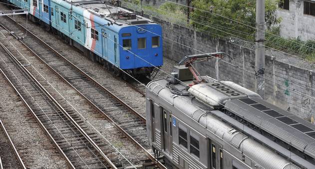 O trem dos sonhos: em meio ao impasse na SuperVia, passageiros