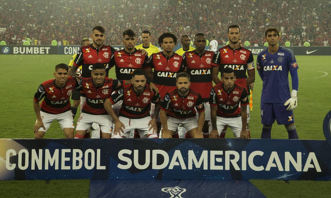TNT Sports Brasil - É CAMPEÃO! O Club Atlético Independiente segura o  Flamengo e conquista o título da Copa Sul-Americana 2017! ⚪️🔴
