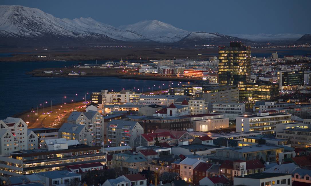 Sabe onde fica a Islândia? – Camirim Editorial Ltda