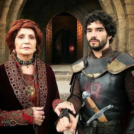 Deus Salve o Rei: Comparada à Game of Thrones, novela da Globo vai passar  no cinema - Pipoca Moderna