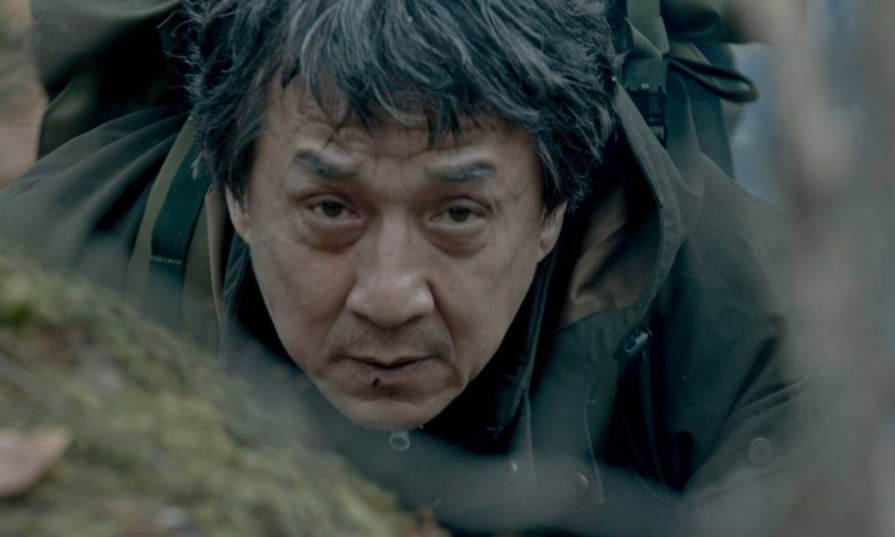 Jackie Chan busca vingança contra terroristas no trailer de 'O