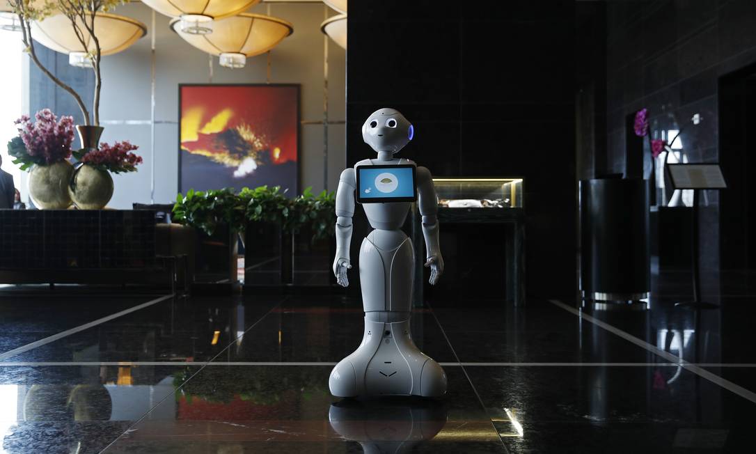 IPepper, o robozinho de olhos arregalados que atende hóspedes de um hotel em Las Vegas: tecnologia para facilitar cada vez mais a vida dos hóspedes Foto: John Locher / AP