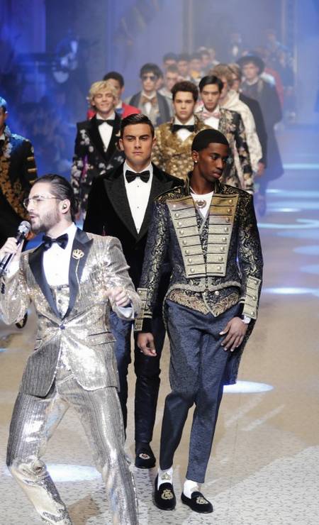 Dolce & Gabbana leva jogador argentino Paulo Dybala para as passarelas -  Jornal O Globo