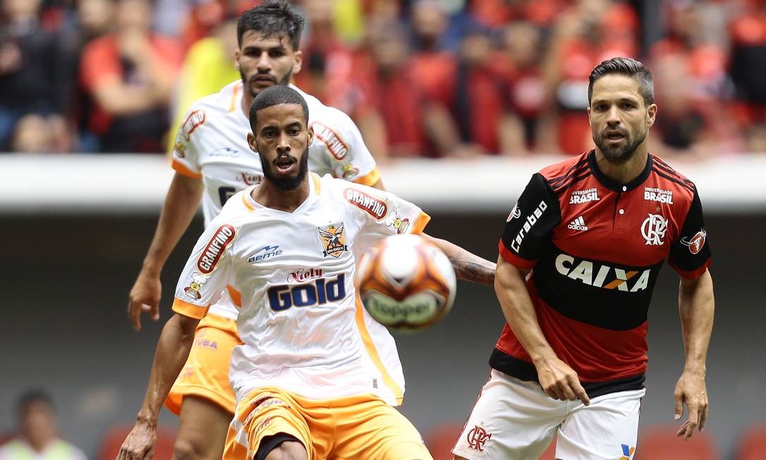 Quem fez os gols do Flamengo contra o Iguaçu?