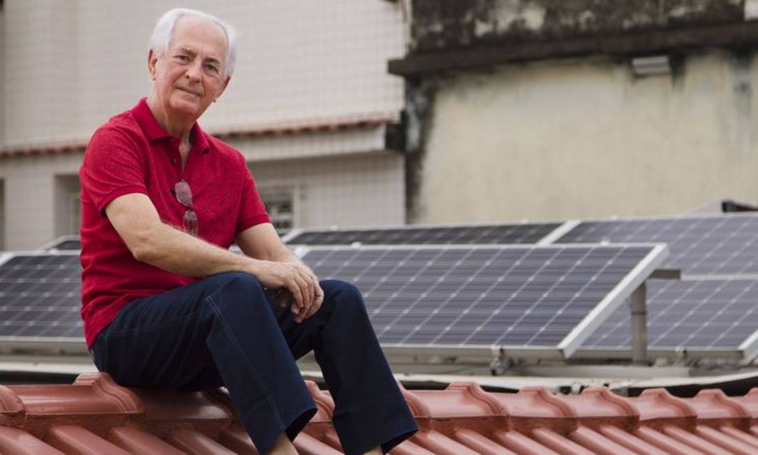 Custo de instalação de equipamentos de energia solar cai 50% no país ...