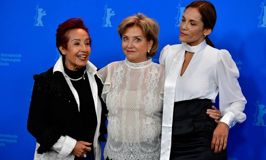 Atrizes Margarita Irun, Ana Brun e Ana Ivanova durante lançamento do filme paraguaio 'Las herederas', no Festival de Berlim Foto: TOBIAS SCHWARZ / AFP