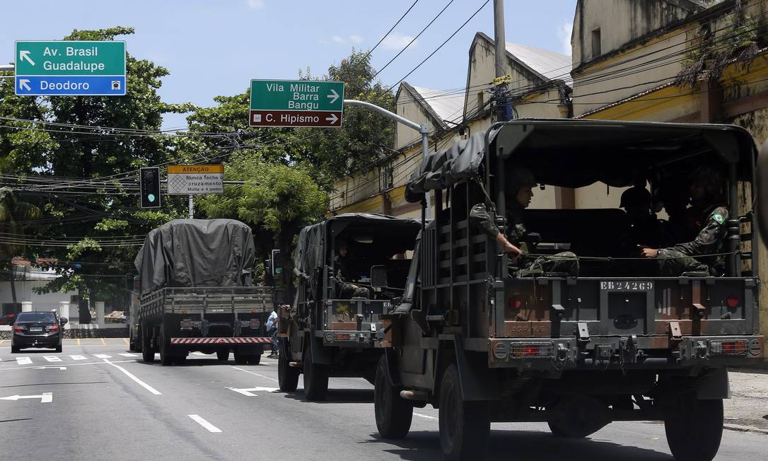 Tropas do Exército em Deodoro, na Zona Oeste do Rio Foto: Marcos de Paula / Agência O Globo
