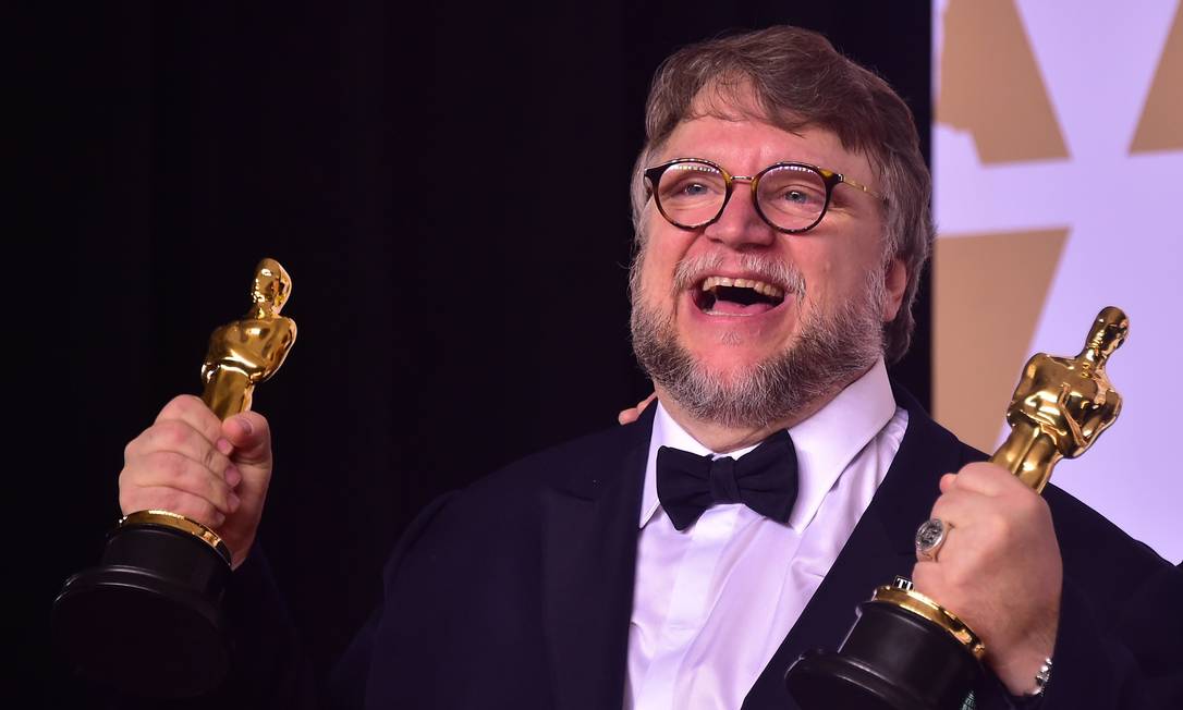 Guillermo del Toro foi o terceiro mexicano a vencer o Oscar de direção Foto: FREDERIC J. BROWN / AFP
