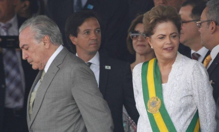 Michel Temer e Dilma Roussef durante sua posse, em 2011 Foto: André Coelho / Agência O Globo