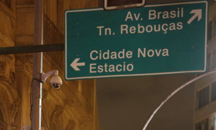 Cinco das 11 câmeras da prefeitura no percurso feito por Marielle e Anderson estavam desligadas Foto: Gustavo Miranda / Agência O Globo