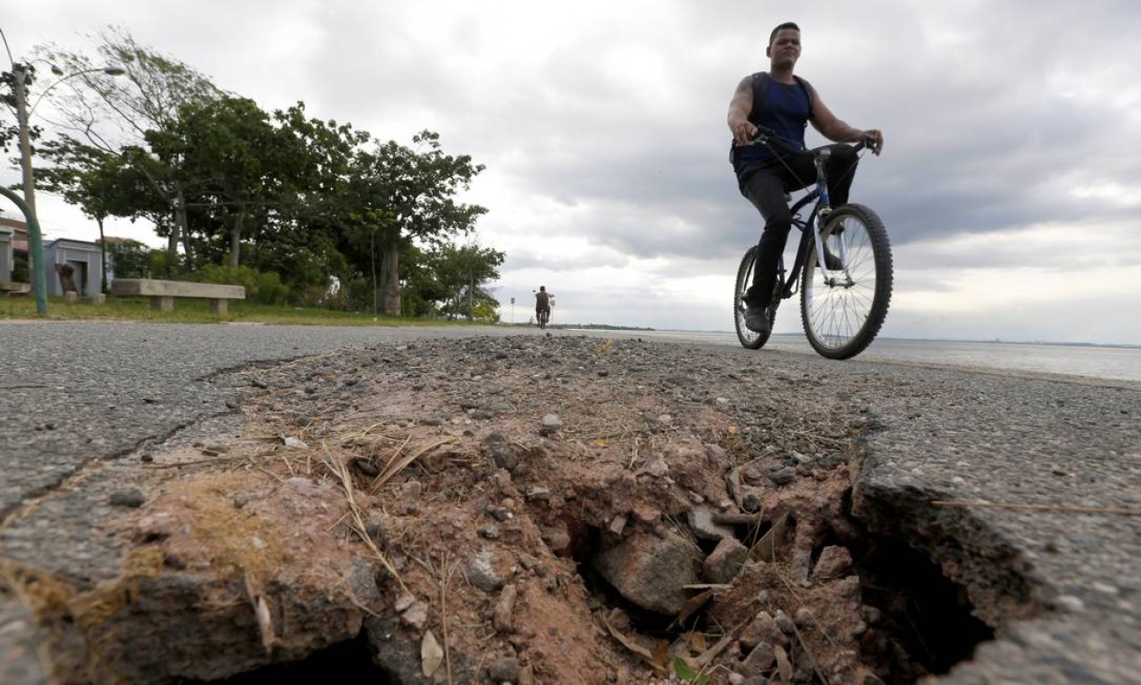 Corredor Esportivo do Moneró, na Ilha, sofre com falta de manutenção -  Jornal O Globo