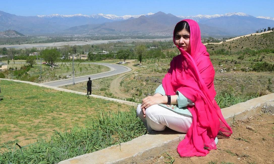 Malala volta à cidade-natal no Paquistão cinco anos após ...