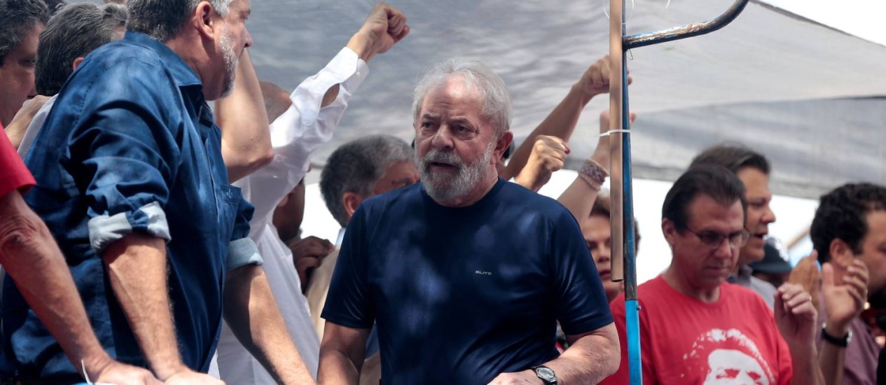 O ex-presidente Luiz Inacio Lula da Silva, na sede do Sindicato dos MetalÃºrgicos no ABC Foto: Leonardo Benassatto / Reuters