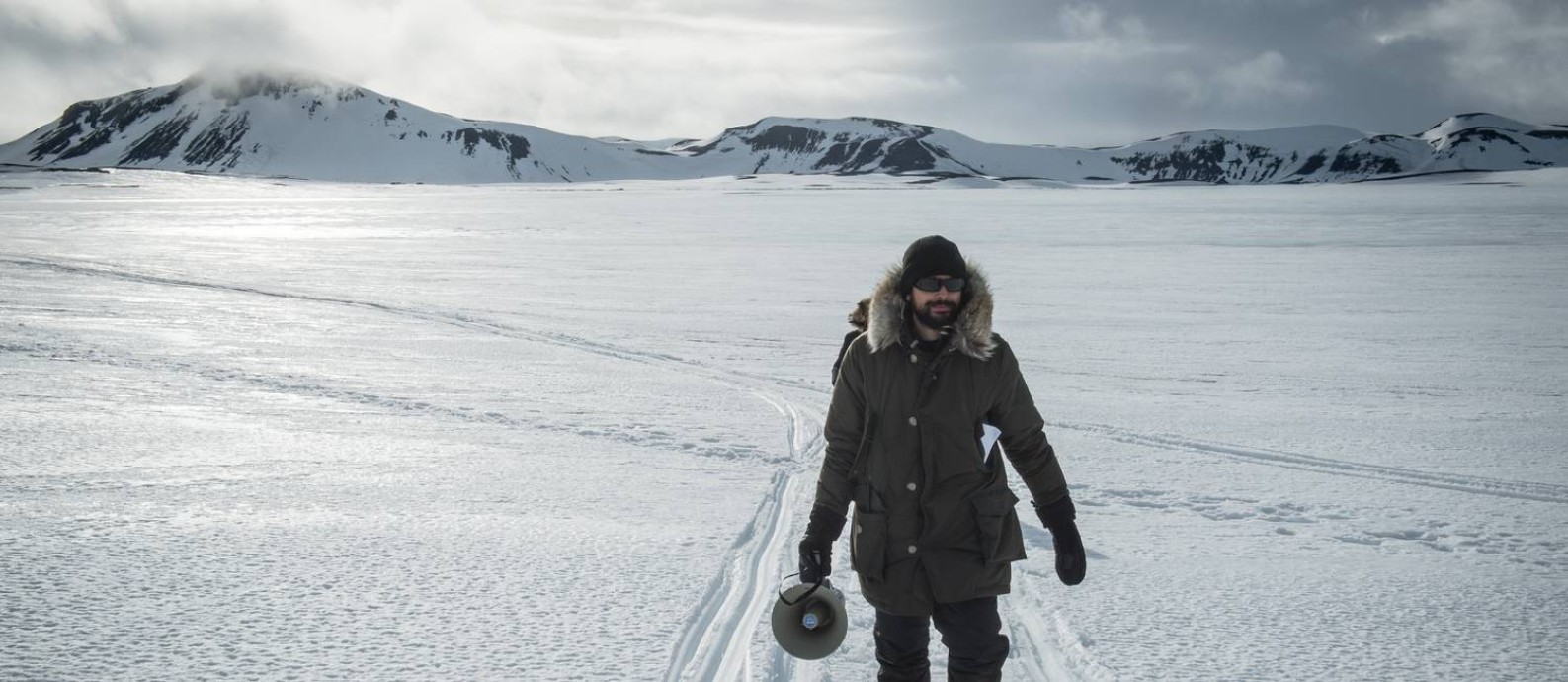 Joe Penna na direção de "Arctic" Foto: Divulgação / Divulgação