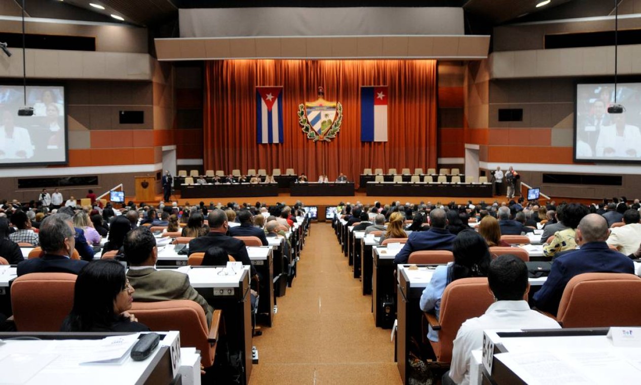 Cuba conta com o apoio total do Partido Comunista da Federação