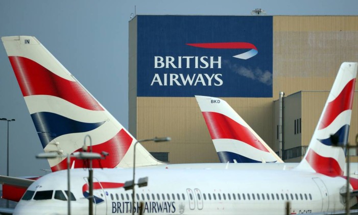 Aeronaves da British Airways no aeroproto de Heathrow, em Londres Foto: Hannah Mckay / REUTERS
