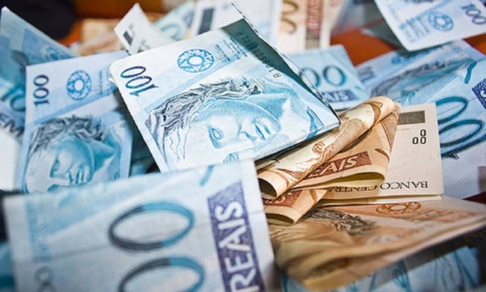 Resultado de imagem para DÃ­vida PÃºblica Federal sobe 1% e chega a R$ 3,75 trilhÃµes em junho