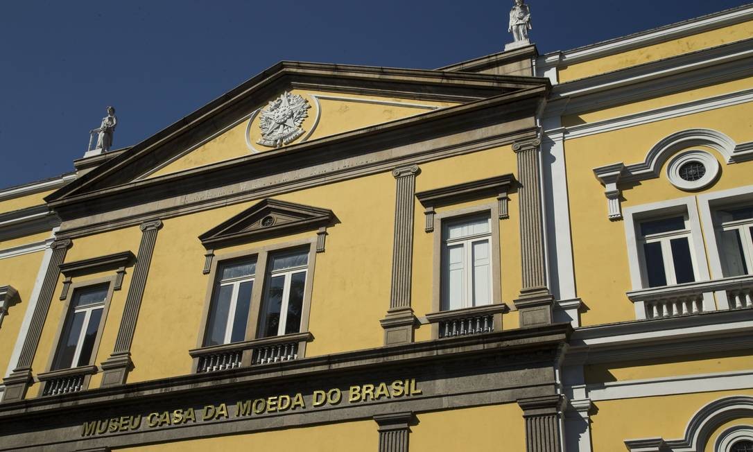 Casa Da Moeda Lança Moeda Comemorativa Dos 200 Anos Do Museu Nacional ...