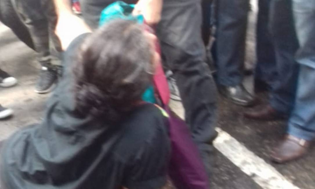 Mulher é ferida por bala perdida durante tentativa de assalto no Centro ...