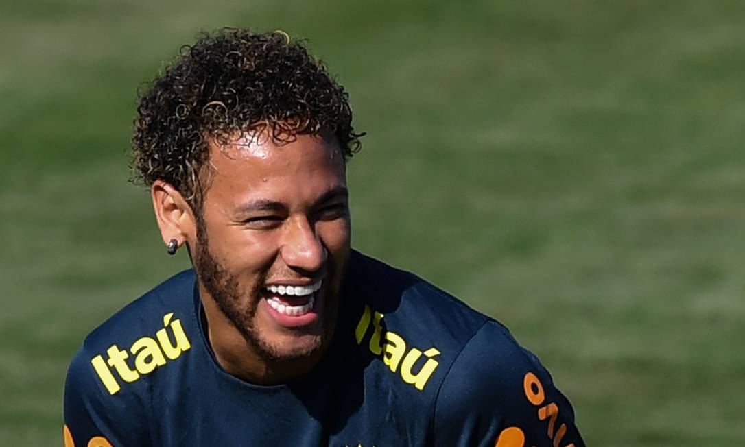 neymar-muda-o-penteado-antes-da-estreia-da-selecao-brasileira-na-copa-1529161903974_v2_16x9.jpg