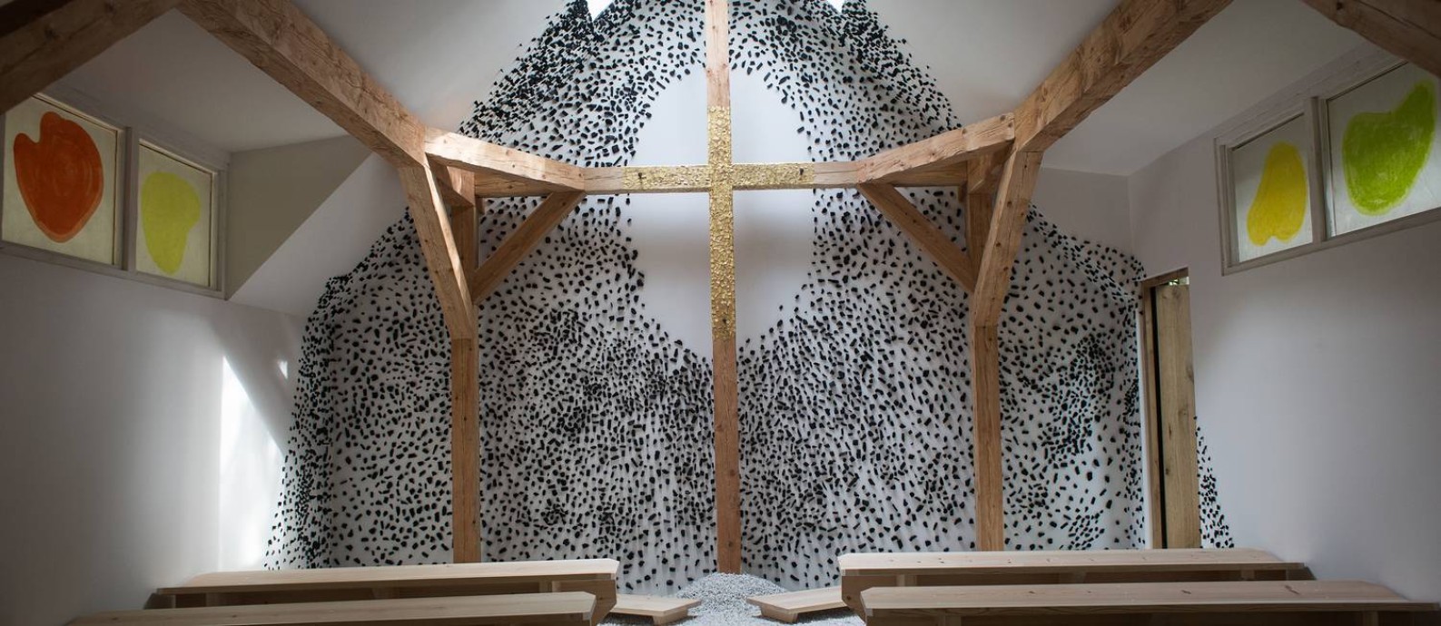 Capela criada pelo arquiteto japonês Terunobu Fujimori para a Bienal de Veneza Foto: NADIA SHIRA COHEN / NYT