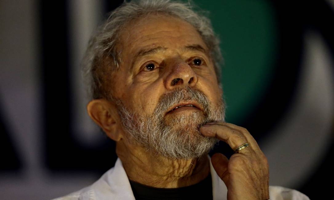 O ex-presidente Lula participa de congresso dos catadores em Brasília Foto: Jorge William/Agência O Globo/13-12-2017