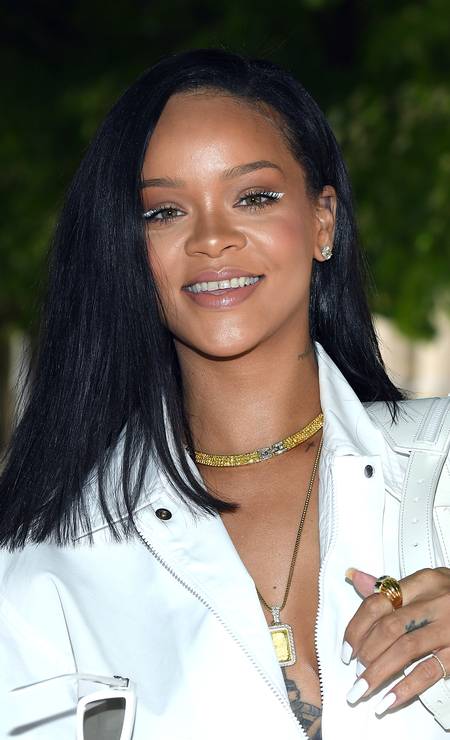 Fashionista que só, Rihanna usou um delineador branco, a moda da vez na make Foto: Pascal Le Segretain / Getty Images