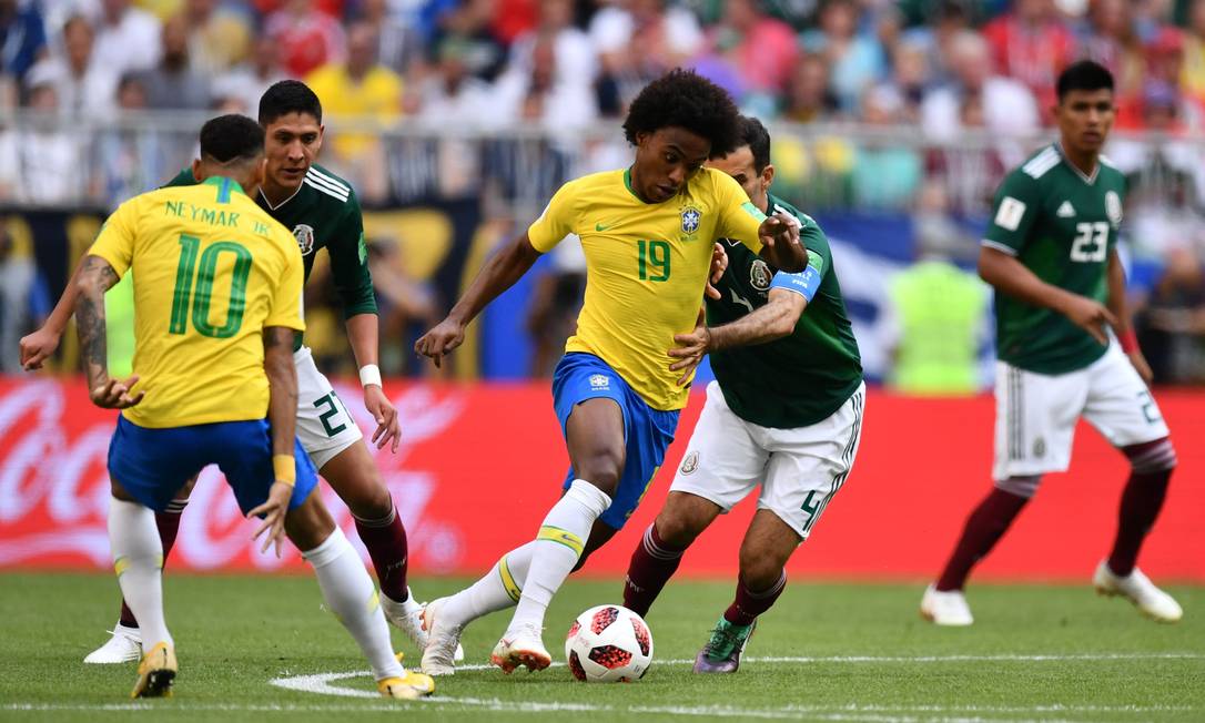 BRASIL NAS QUARTAS! 🔥🔥🔥 Despachamos o México, agora veremos quem vamos  enfrentar 🔥🔥🔥 #bra #brasil #neymar #willian #co…