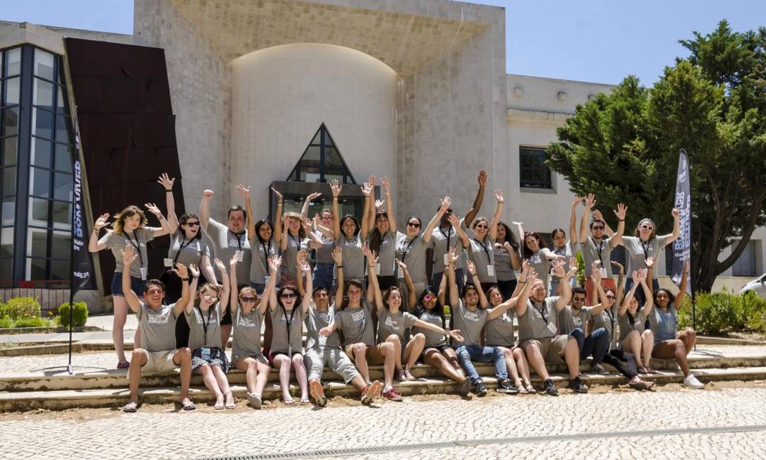 Grupo de brasileiros na Universidade do Algarve Foto: Divulgação