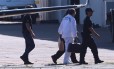 O ex-ministro Geddel Vieira Lima desembarca em Brasília após ser preso Foto: Jorge William/Agência O Globo/08-09-2017
