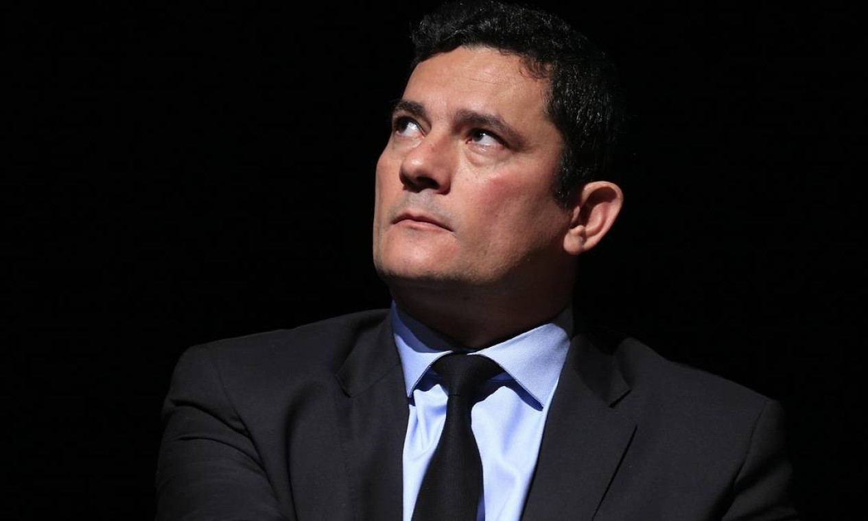 Moro condena genro e filhas de Paulo Roberto Costa a serviço