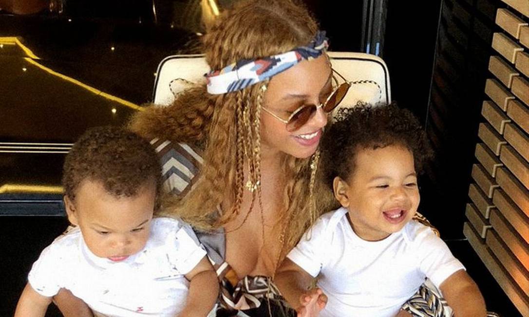 Beyoncé fala pela primeira vez sobre parto de emergência dos gêmeos