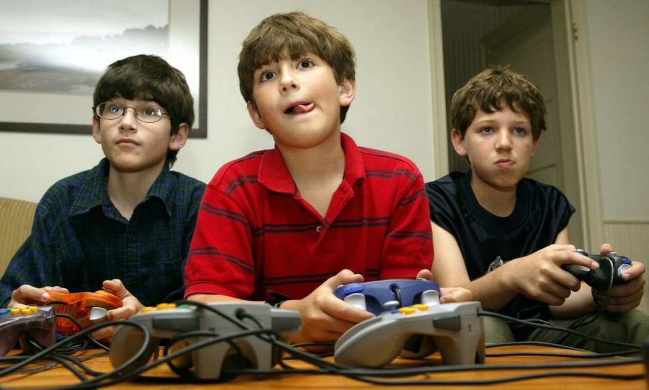7 maneiras como os jogos eletrônicos podem ajudar seu filho na