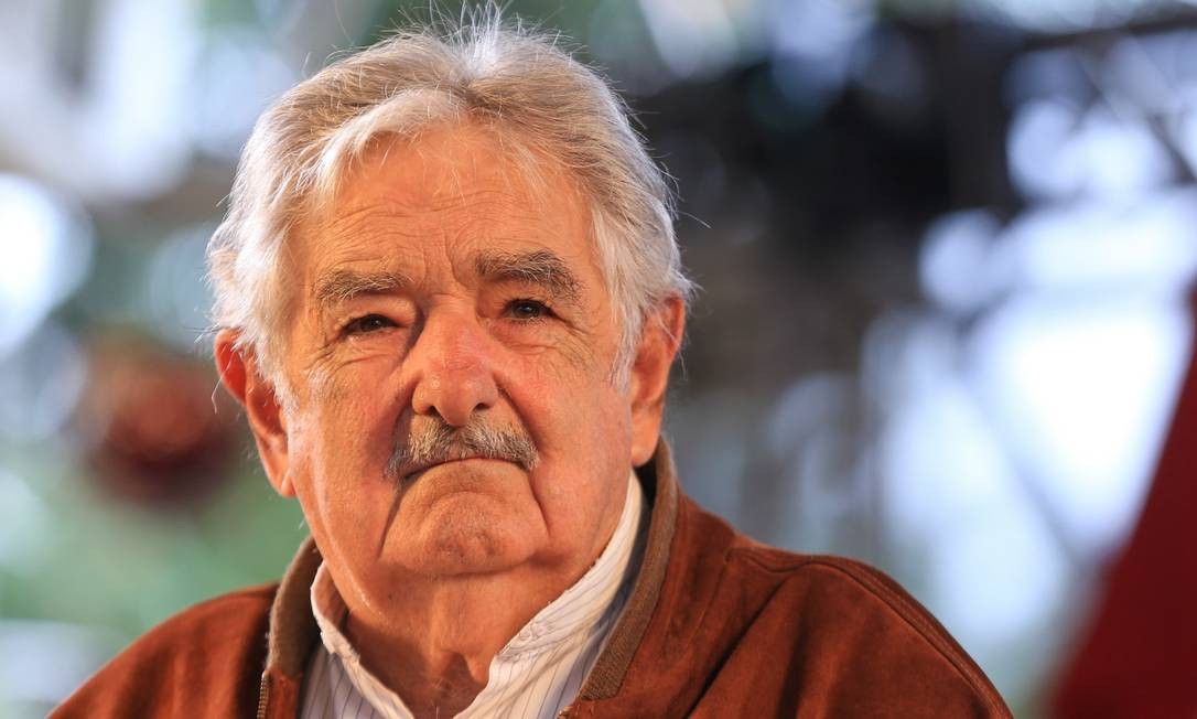Resultado de imagem para foto de mujica