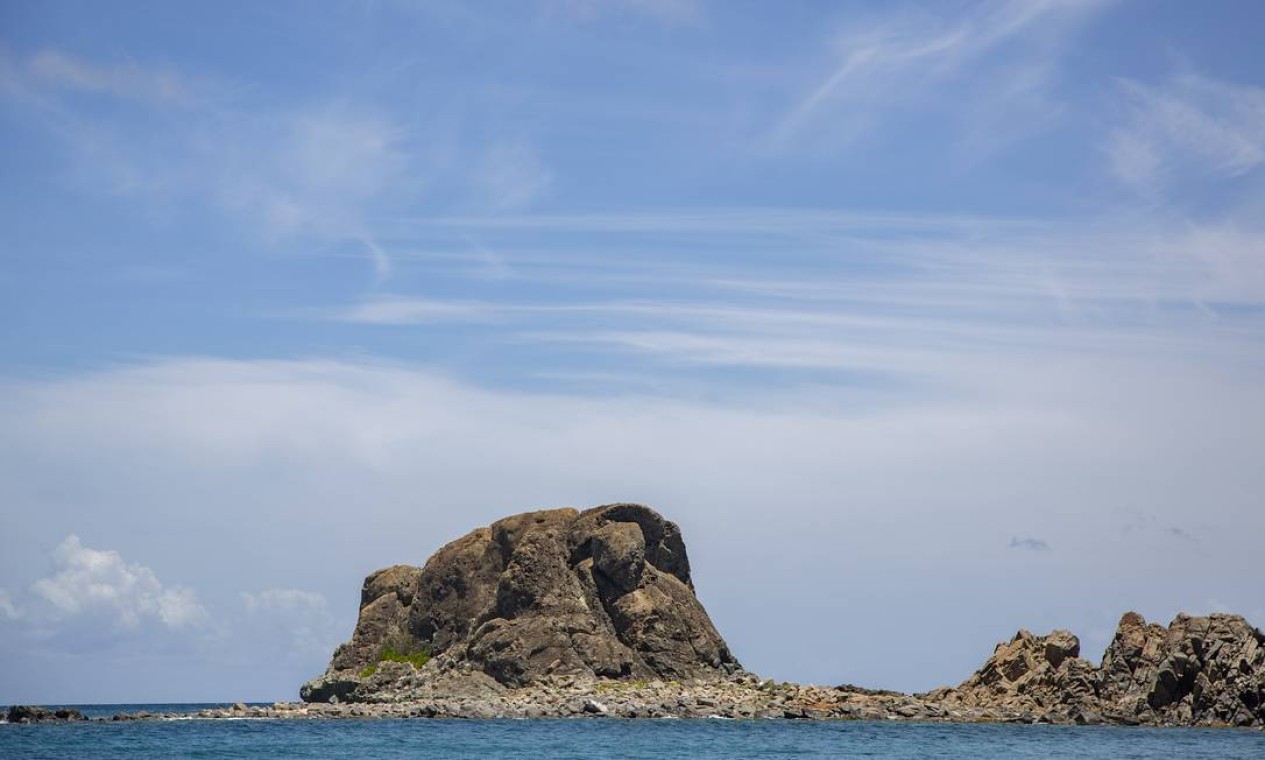 Formação rochosa de Creole Rock, um dos melhores locais para melrgulho em St. Martin Foto: Paulo Moreira / Agência O Globo