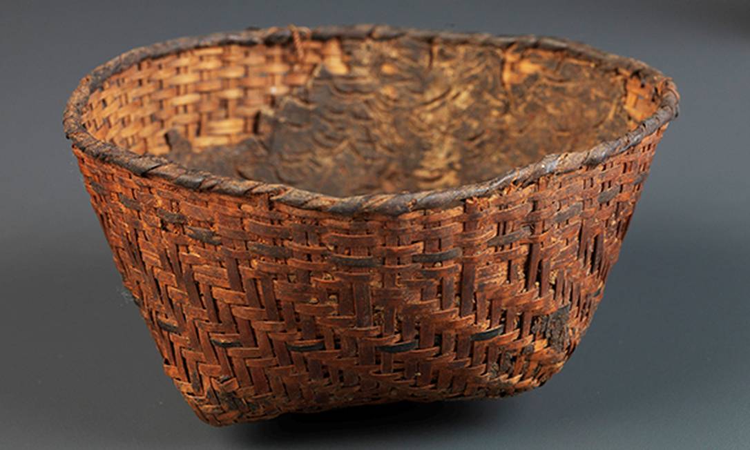 Cesto de palha de culturas pré-históricas dos sambaquis, feito há mais de 2 mil anos e perdido no incêndio Foto: Museu Nacional / Museu Nacional