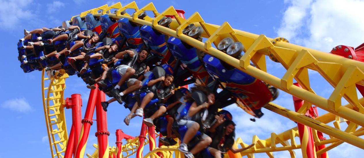 
Montanha-russa no parque temÃ¡tico Beto Carrero World, em Santa Catarina: um dos estudos premiados com o Ig Nobel investigou eficÃ¡cia de passeios neste tipo de brinquedo para deslocar pedras nos rins
Foto: DivulgaÃ§Ã£o/30-09-2015