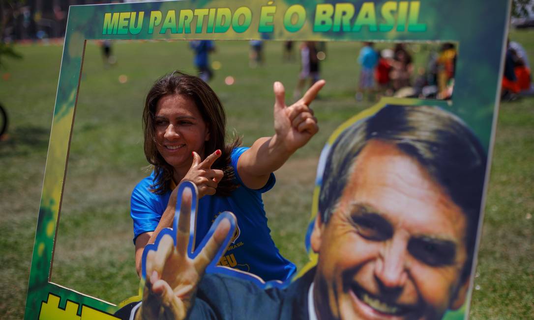 Manifestantes fazem ato pro Bolsonaro em Brasilia Foto: Daniel Marenco / Agência O Globo