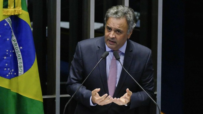 O senador Aécio Neves (PSDB-MG) discursa na tribuna do Senado Foto: Roque de Sá/Agência Senado/16-05-2018