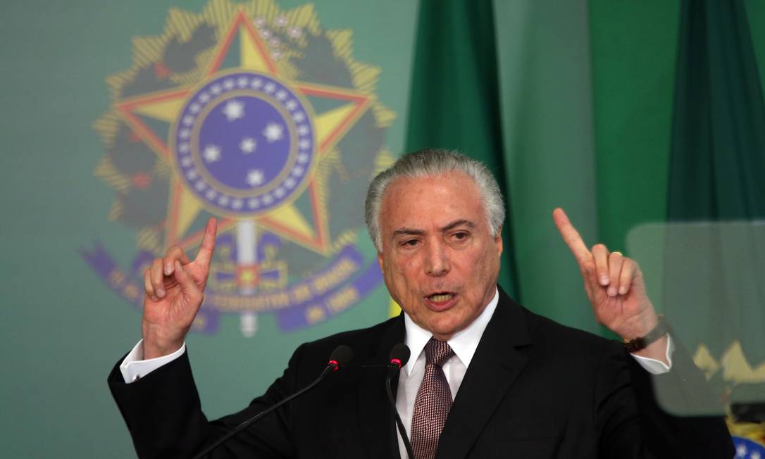 O presidente Michel Temer, durante cerimônia no Palácio do Planalto Foto: Givaldo Barbosa / Agência O Globo