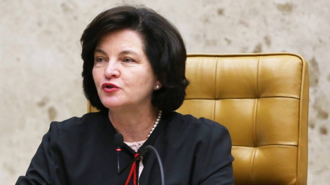 A procuradora-geral da República, Raquel Dodge, durante discurso no plenário do STF Foto: Ailton de Freitas/Agência O Globo/04-10-2018