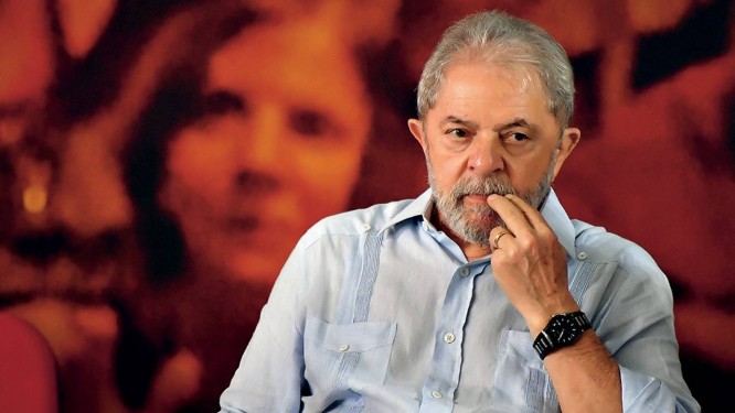 O ex-presidente Lula está preso na sede da PF em Curitiba Foto: Nelson Almeida / Afp