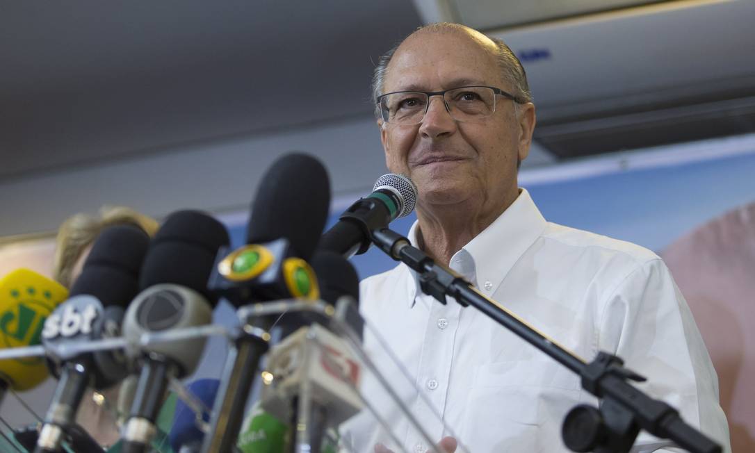 Geraldo Alckmin, durante discurso no diretório do PSDB após resultado das eleições Foto: Edilson Dantas / Agência O Globo