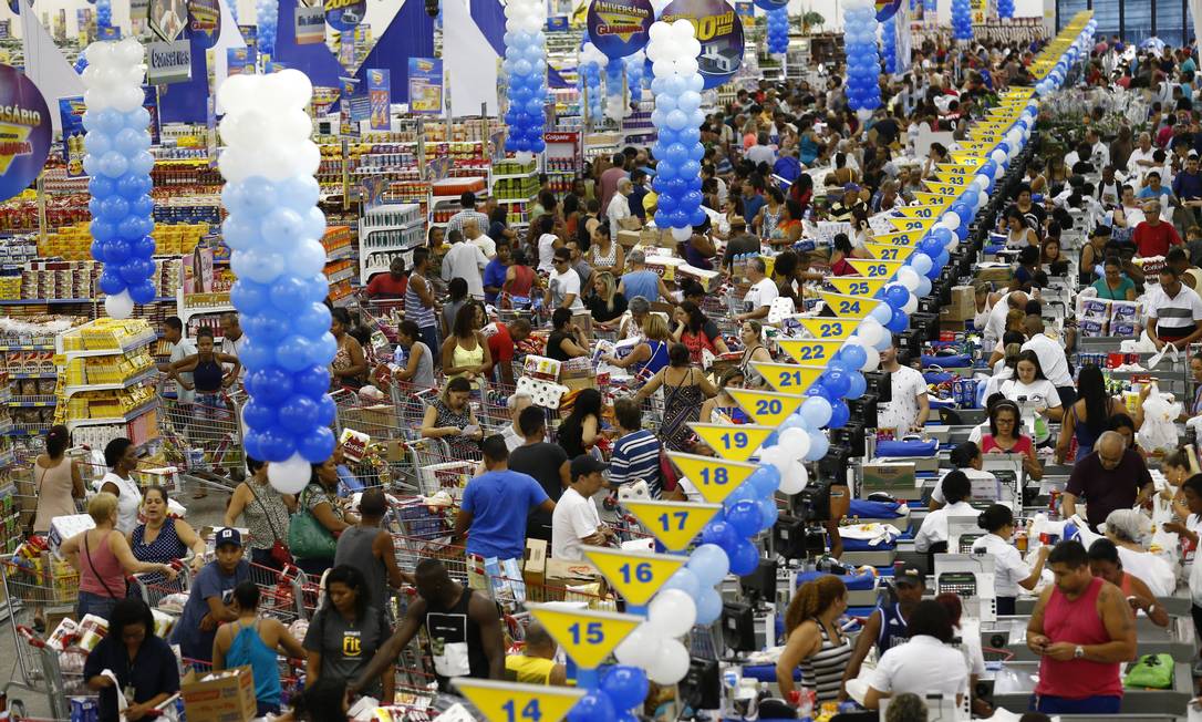 Aniversário do supermercado Guanabara, em 2017, atraiu centenas de pessoas na loja de Niterói Foto: Pablo Jacob / Pablo Jacob