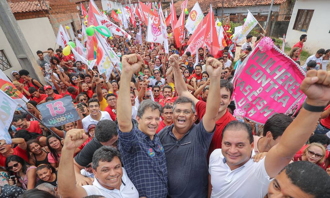 O candidato do PT à Presidência, Fernando Haddad, faz campanha em São Luís Foto: Divulgação