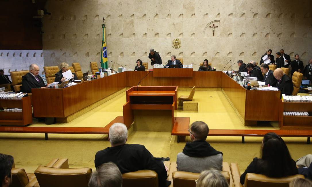 Três ministros do STF preferiram comentar sobre o caso sem serem citados Foto: Ailton de Freitas / Agência O Globo